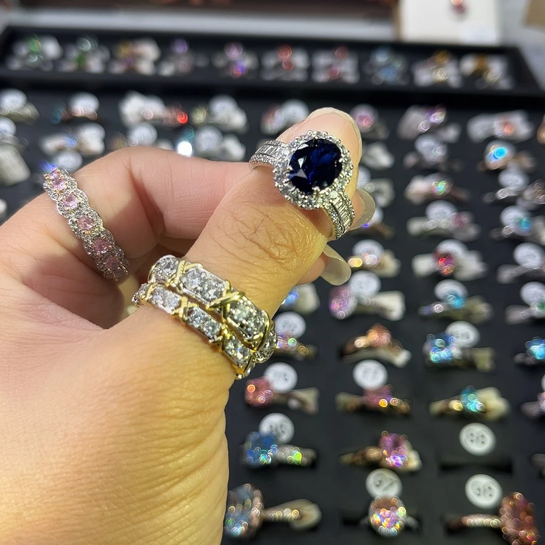 莫桑石非金属Ｋ白豪镶鸽子蛋蓝宝-13