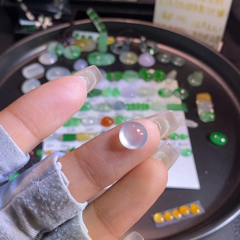 【闪购商品】翡翠挂件未镶嵌蛋面