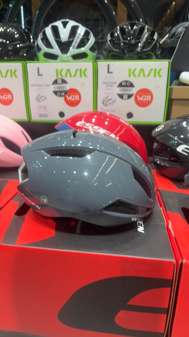 Essen破风头盔，公路车头盔