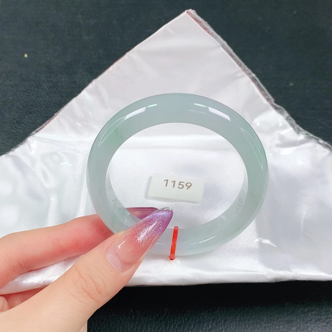 翡翠未镶嵌手镯天然翡翠手镯04