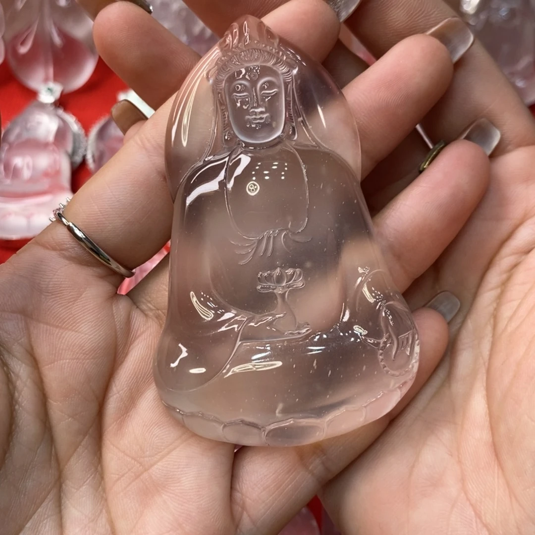 星****石英质玉未镶嵌吊坠