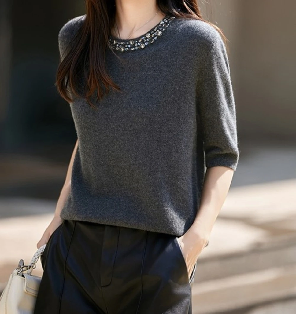 闪钻小香·圆领镶钻羊毛针织短袖衫女装针织圆领宽松
