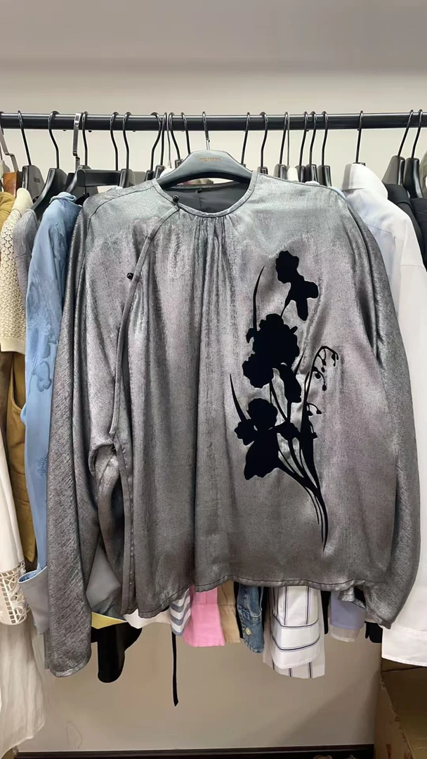 银色丝绒贴片新中式国风衬衫