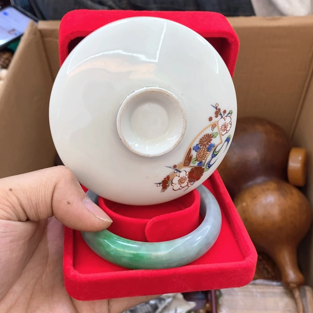 瓷片哈哈哈哈哈哈哈