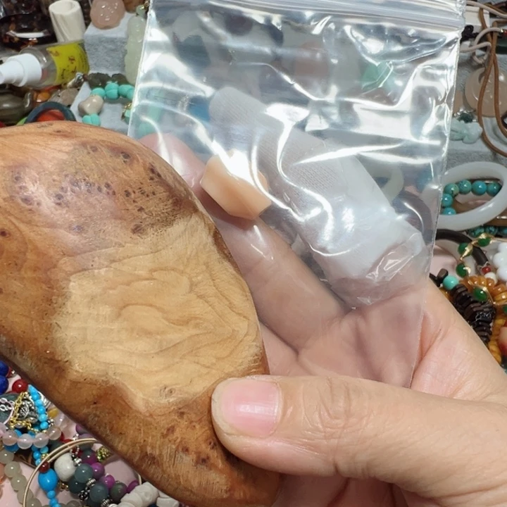 小***小香榧木手把件手把件