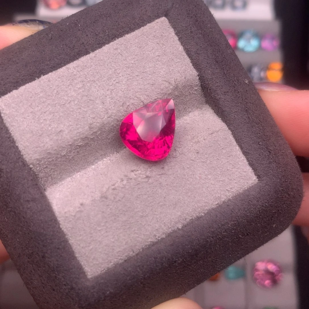 碧玺裸石未镶嵌4克拉