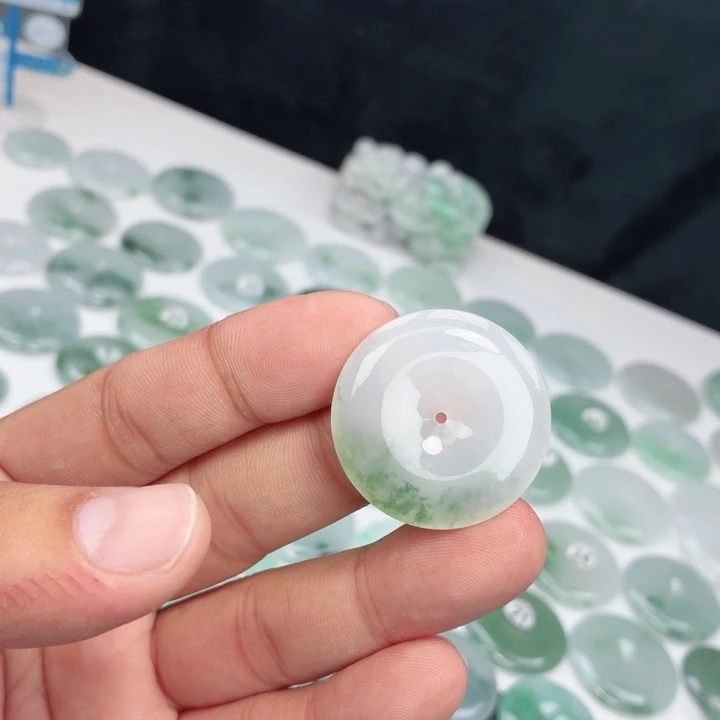 翡翠未镶嵌颈饰缅甸天然A货翡翠32.3-5.7