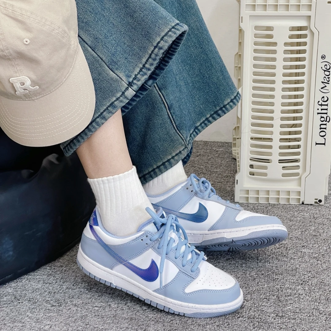 耐克 Dunk Low 经典潮流减震耐磨百搭蓝白儿童低帮板鞋 FJ4668400