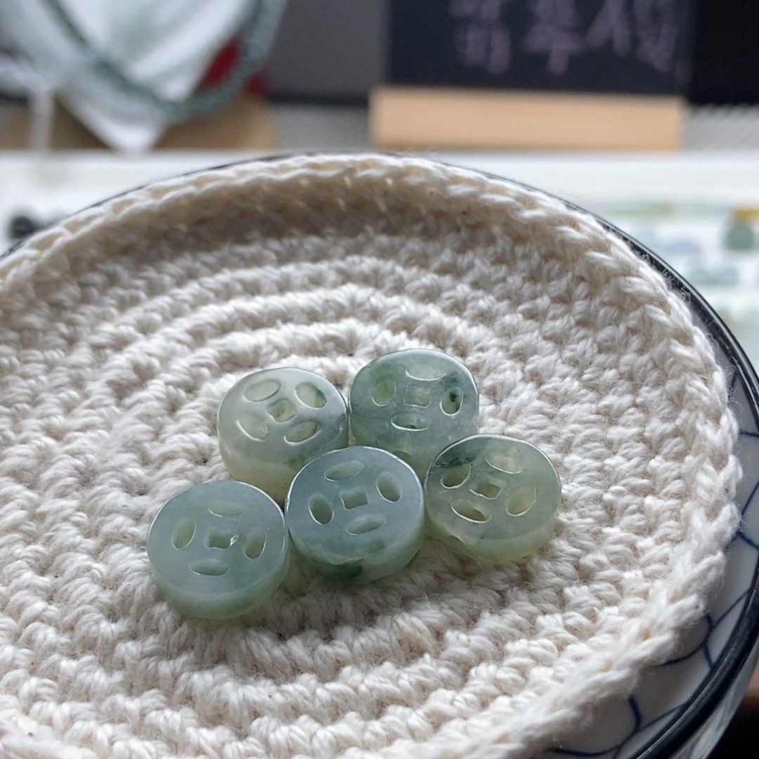 -***-翡翠未镶嵌颈饰翡翠