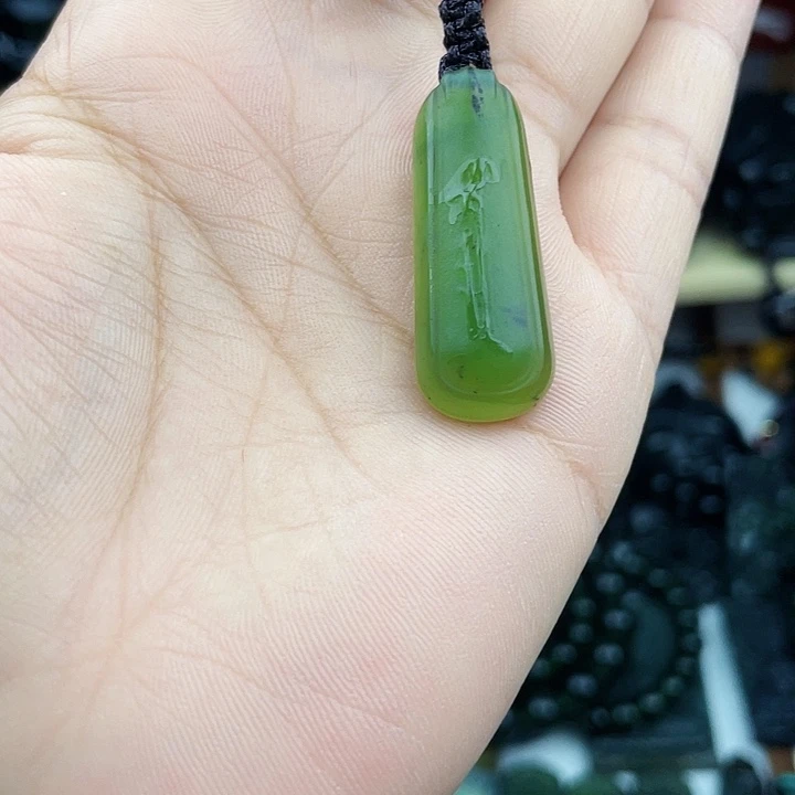 未镶嵌蛇纹石玉颈饰泰山玉节节高升