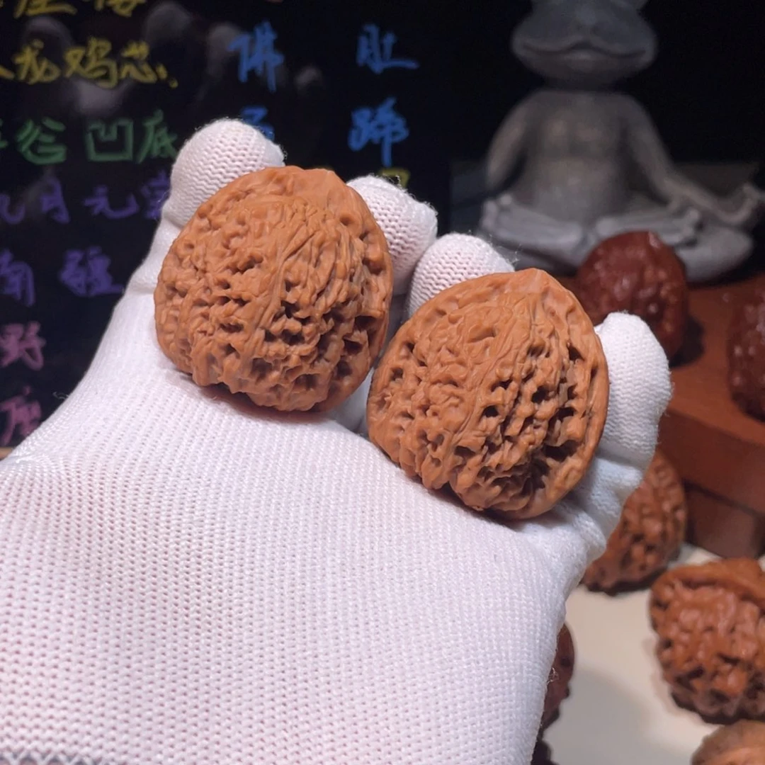 文玩核桃把件南疆石.38:37,5111