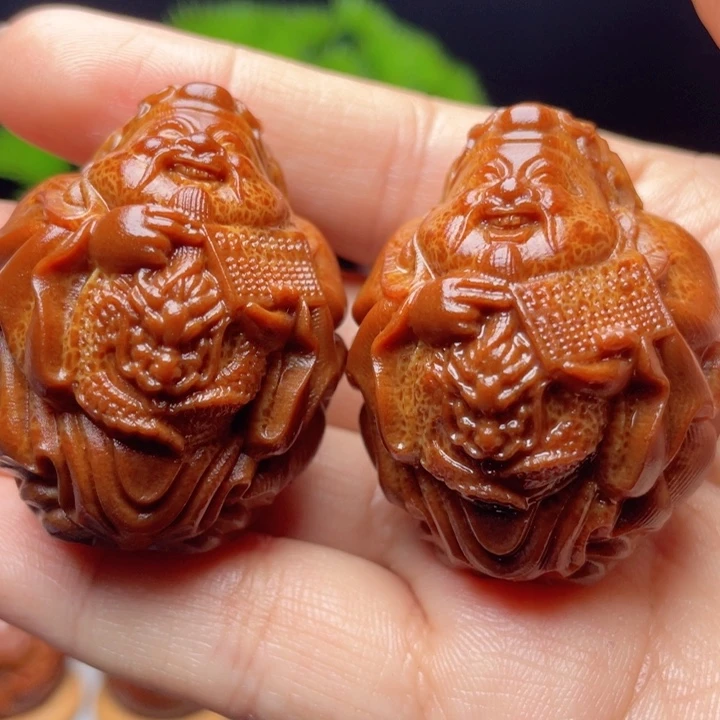 把件橄榄核龙财手球3.5