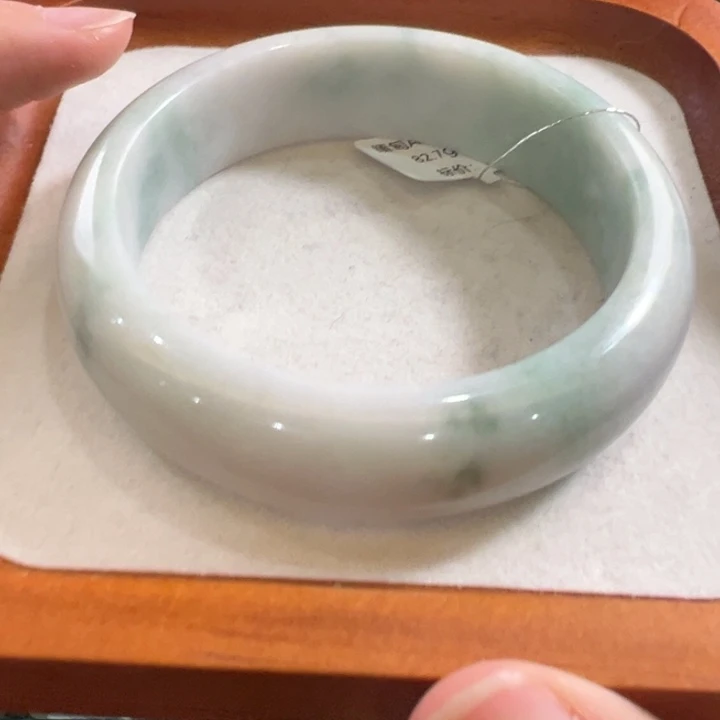 翡翠未镶嵌手镯翡翠