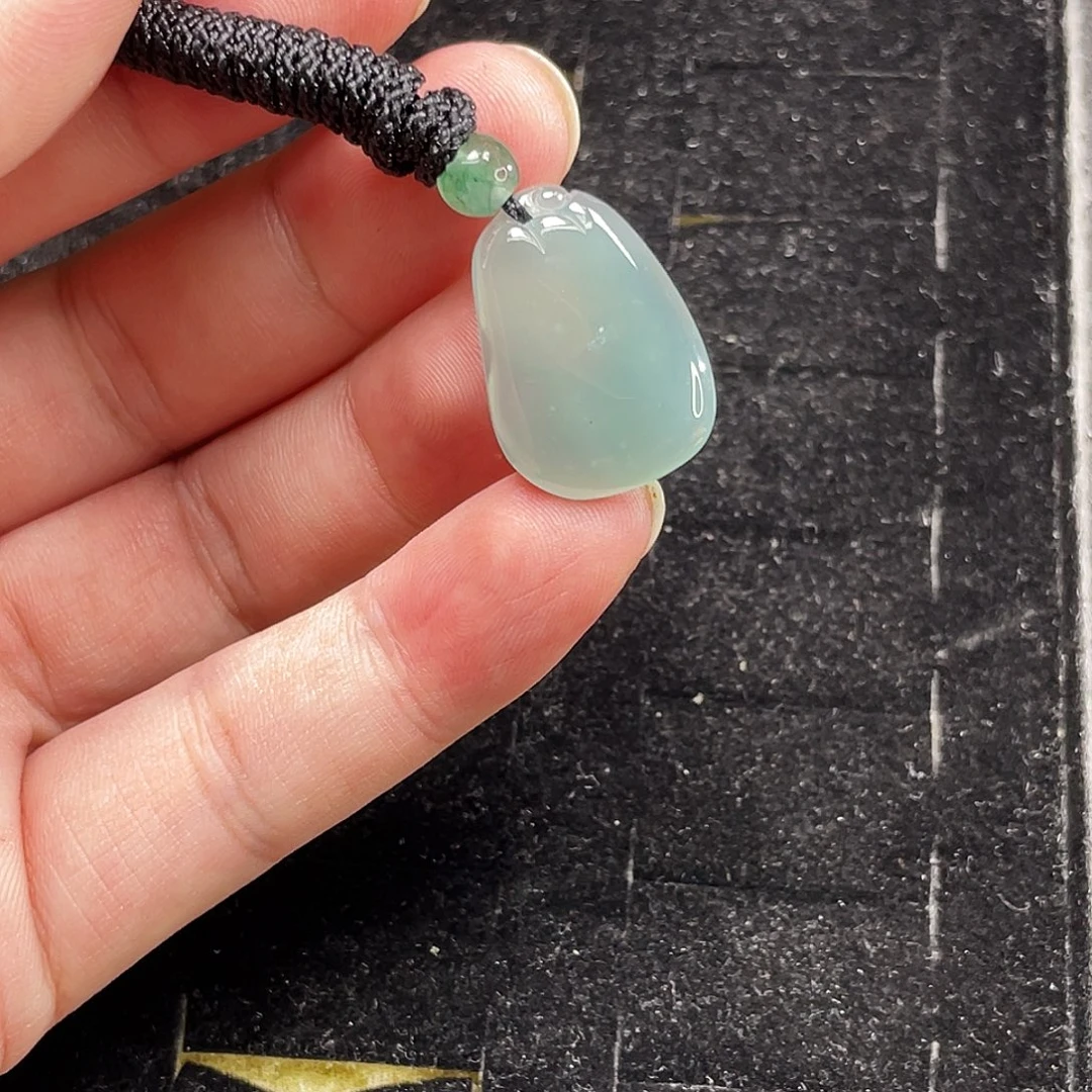 翡翠未镶嵌颈饰6，