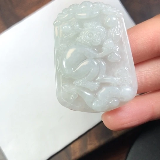 翡翠未镶嵌颈饰缅甸A货，每天下午1点半开播