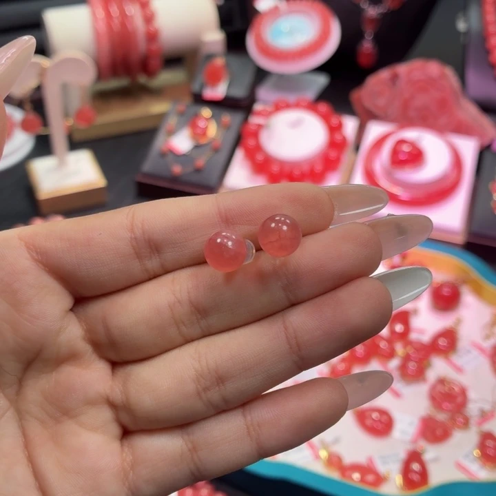 菱锰矿（红纹石）18K金镶嵌耳钉圆珠耳朵8.5mm