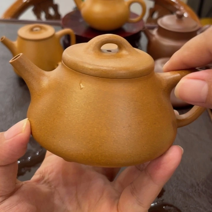南***柯茶壶紫砂老宕口黄金段石瓢
