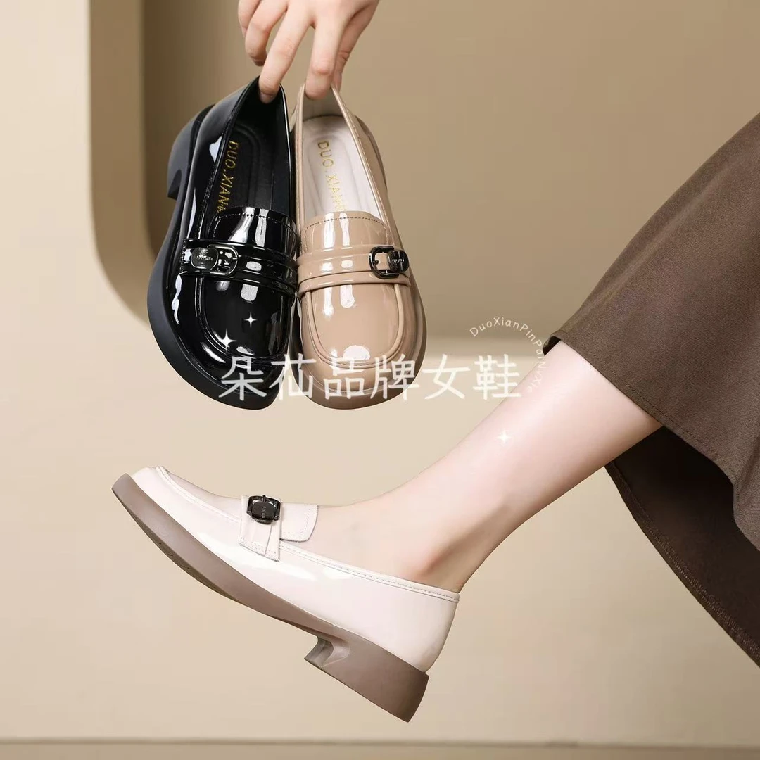 【品牌力荐】乐福鞋英伦新款漆皮百搭一脚蹬乐福女单鞋1075