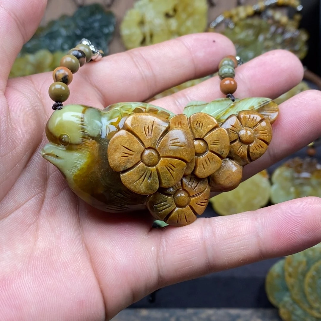 蛇纹石玉未镶嵌吊坠(不含链)