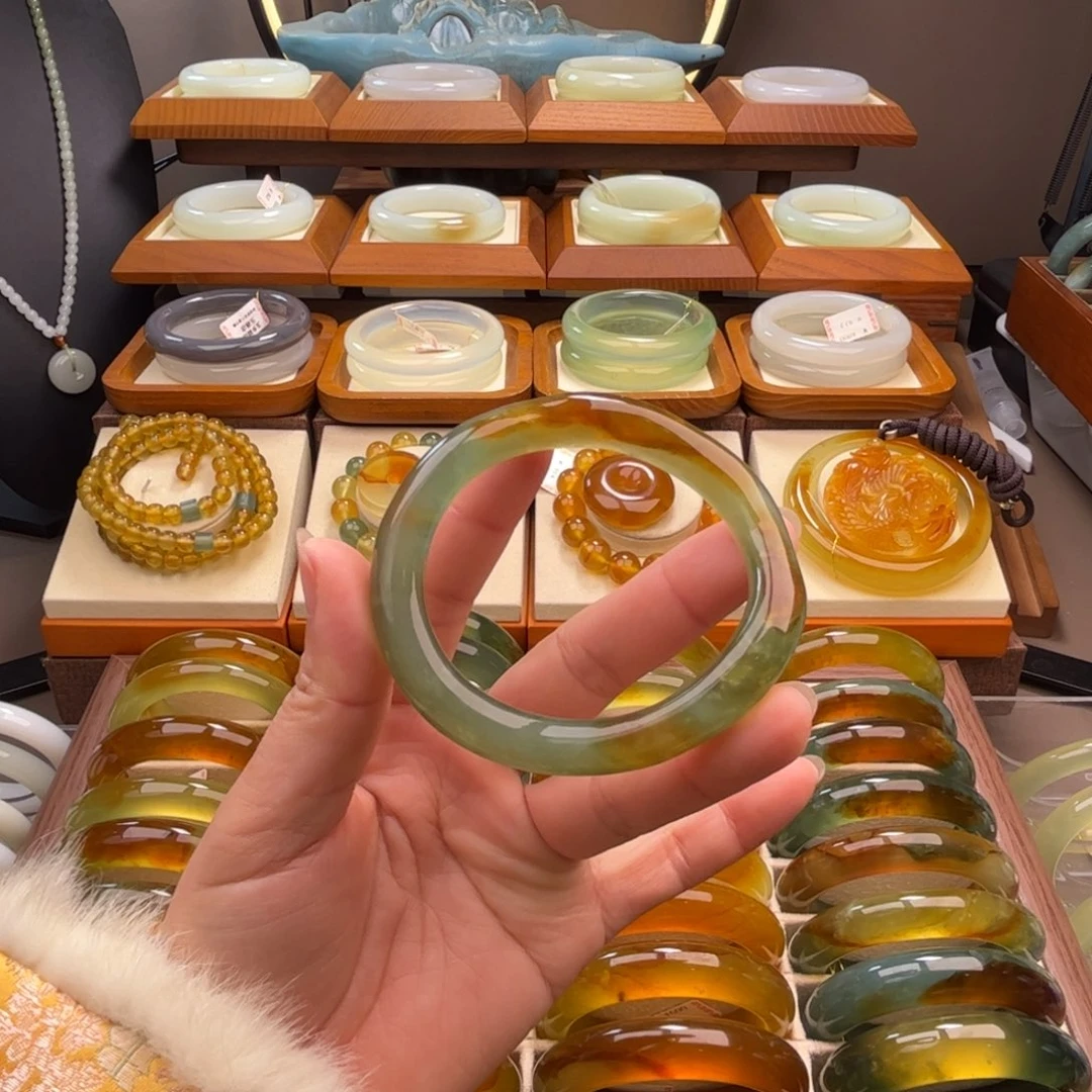 蛇纹石玉未镶嵌手镯56