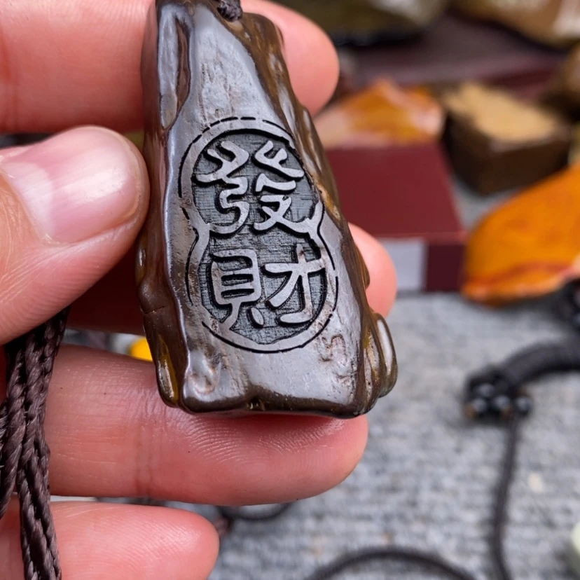 【闪购商品】原石雕刻手把件