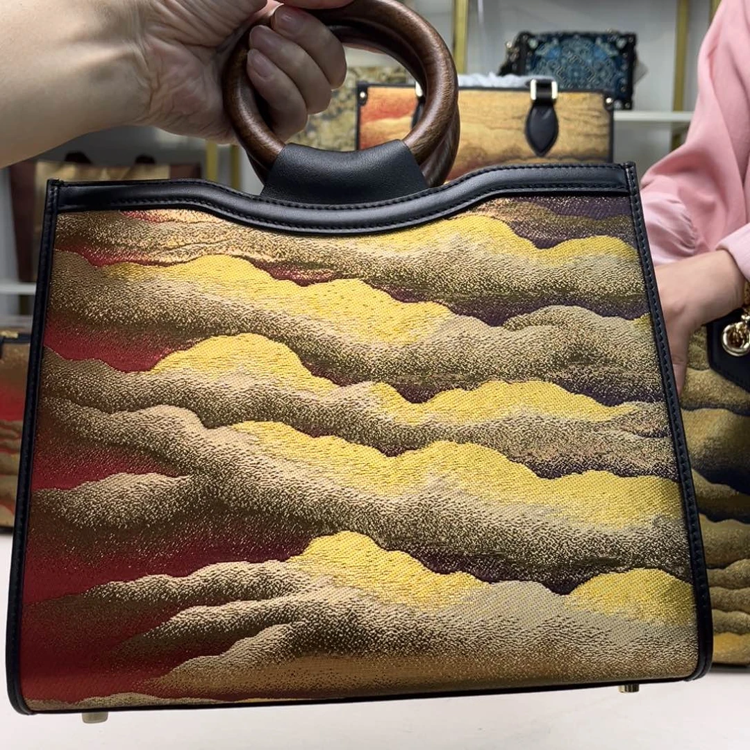 小***儿织绣高定浮力大漏