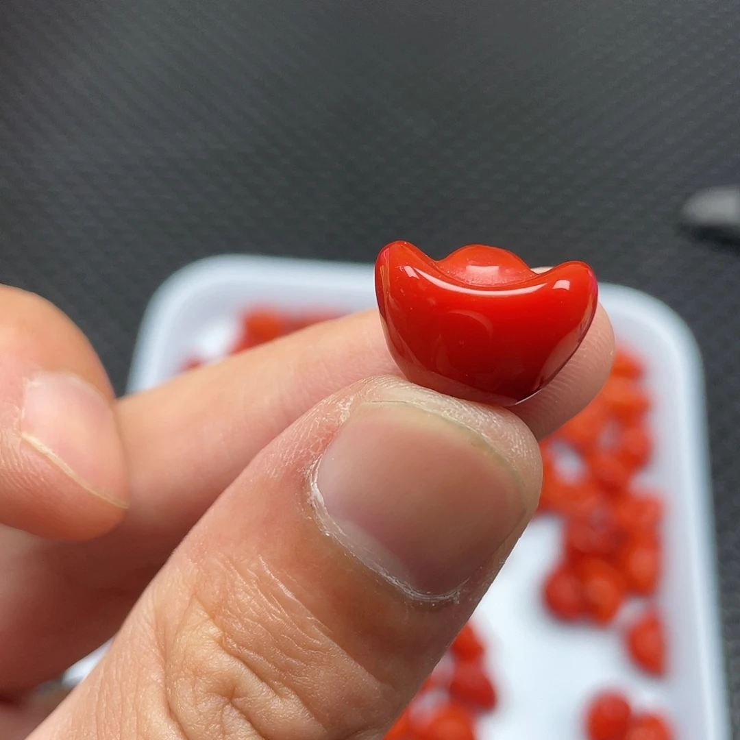 南红玛瑙11*16柿子红元宝一颗合金