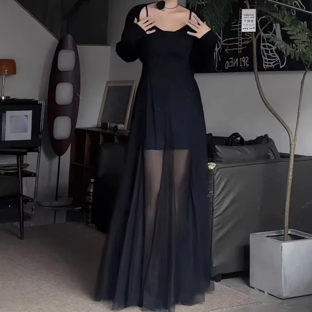 西西 闭眼入的法式纯欲气质长裙+小开衫