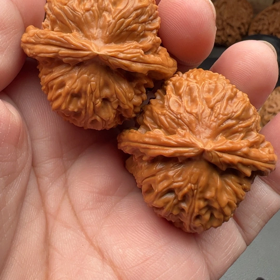 文玩核桃把件三角白