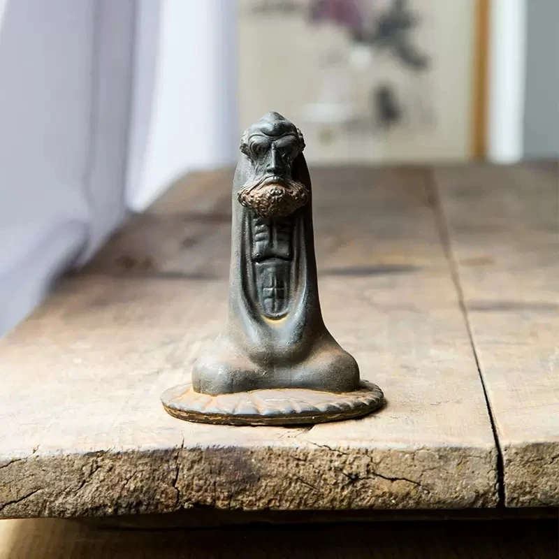 新中式禅意人物达摩祖师仿铸铁铁锈桌面小摆件国风雕塑手工工艺品