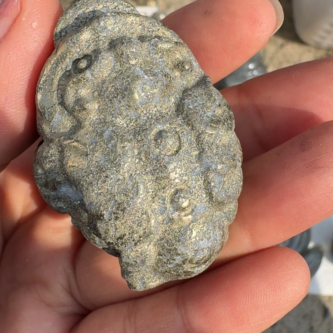 石材黄铁矿金蟾的故事