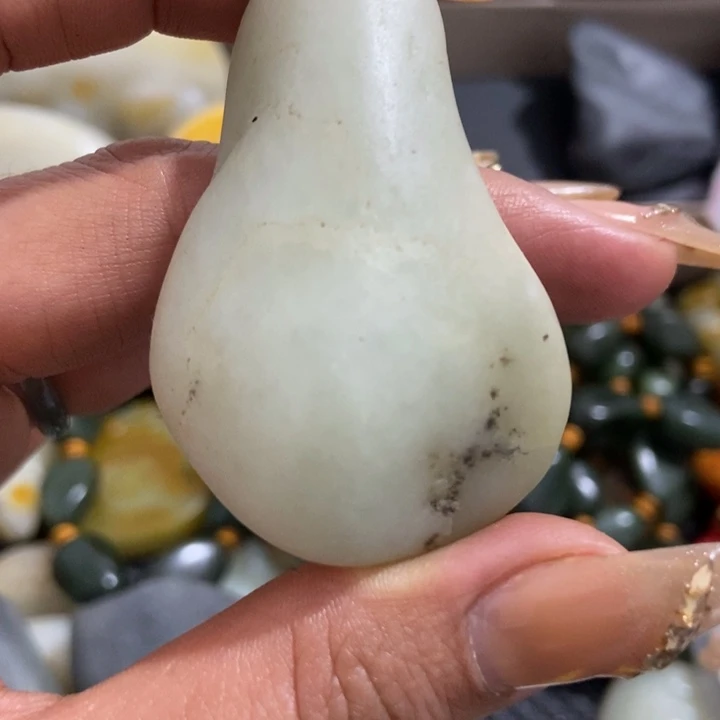 和田玉（糖玉）未镶嵌挂件38