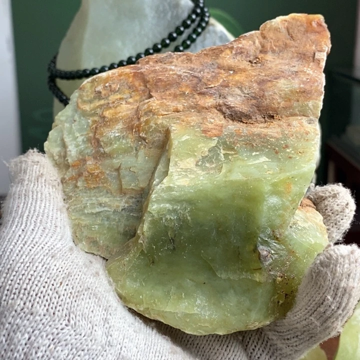 蛇纹石玉珠宝岫玉原石未镶嵌