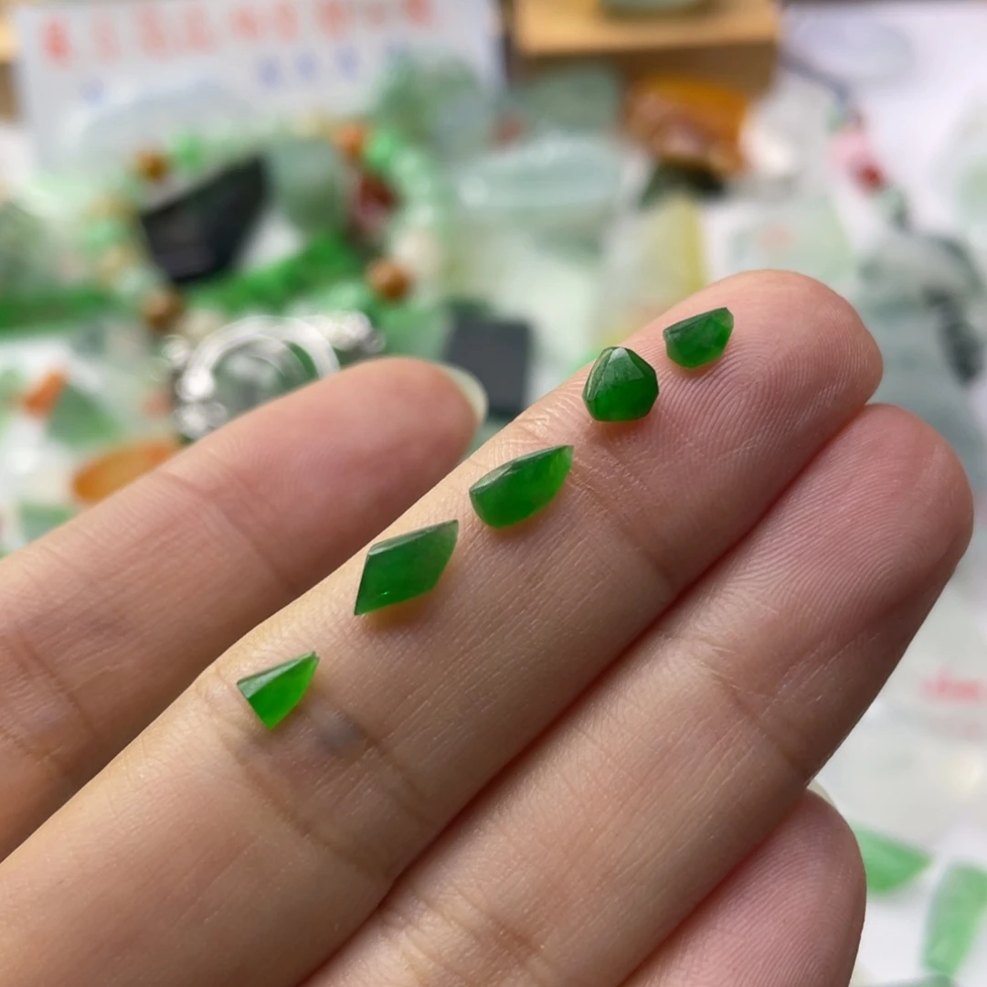 定制翡翠未镶嵌天然缅甸翡翠