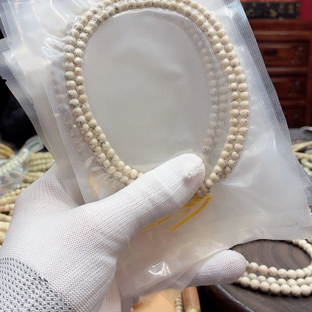 星月菩提吊坠5左右圆珠骨瓷白,101号