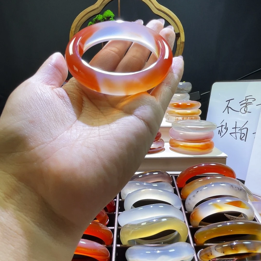 手镯玛瑙/玉髓未镶嵌