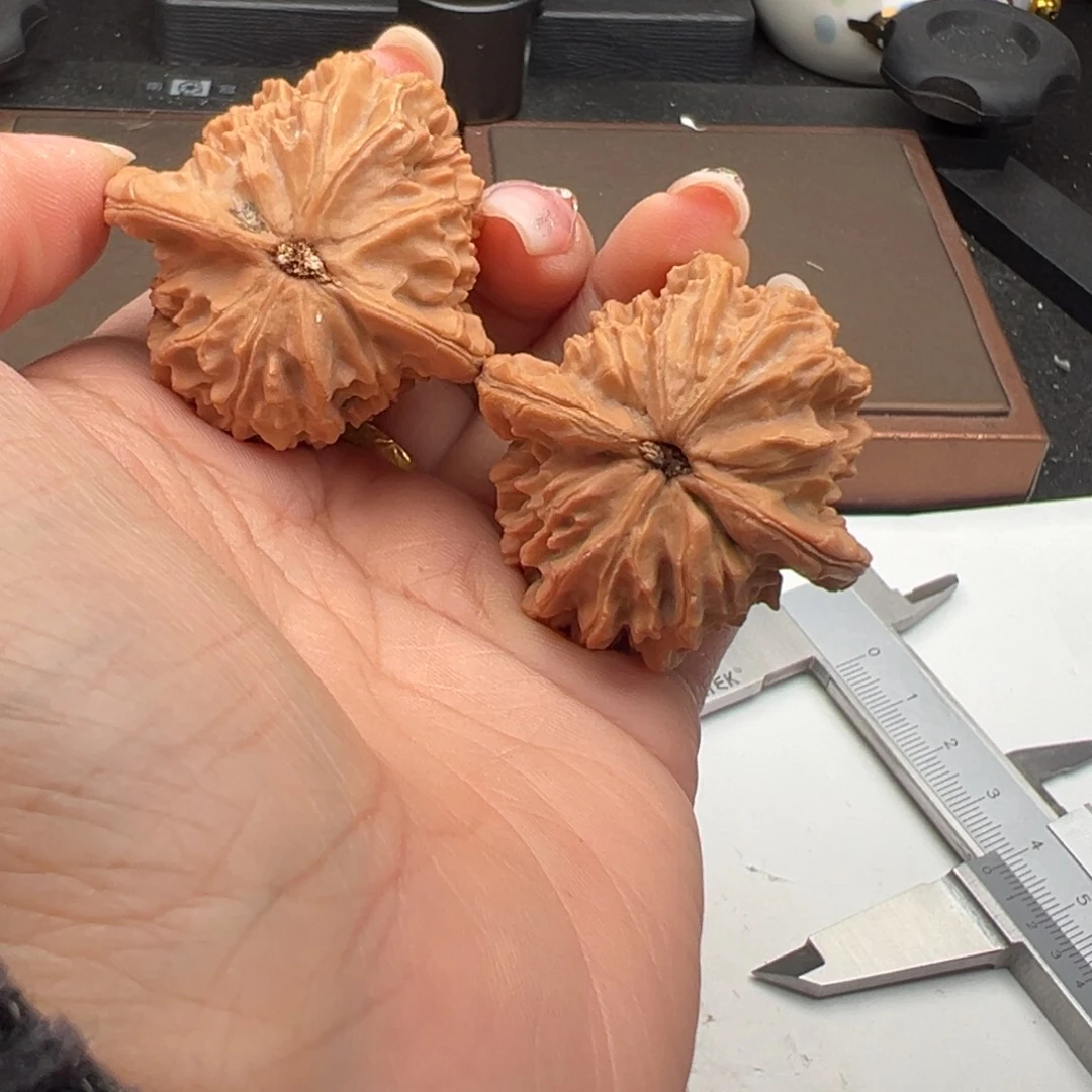 文玩核桃把件马老四