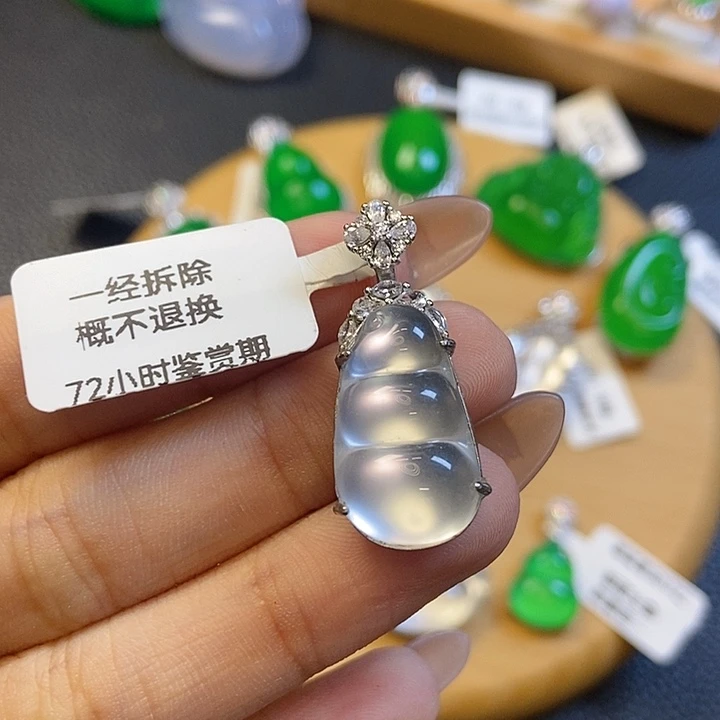 石英质玉银S925镶嵌颈饰福豆吊坠