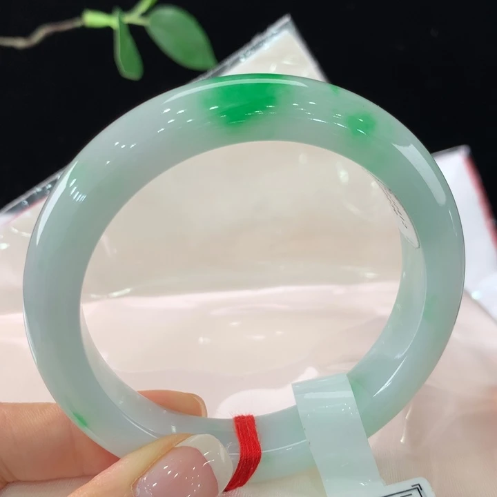 翡翠手镯未镶嵌111-0239