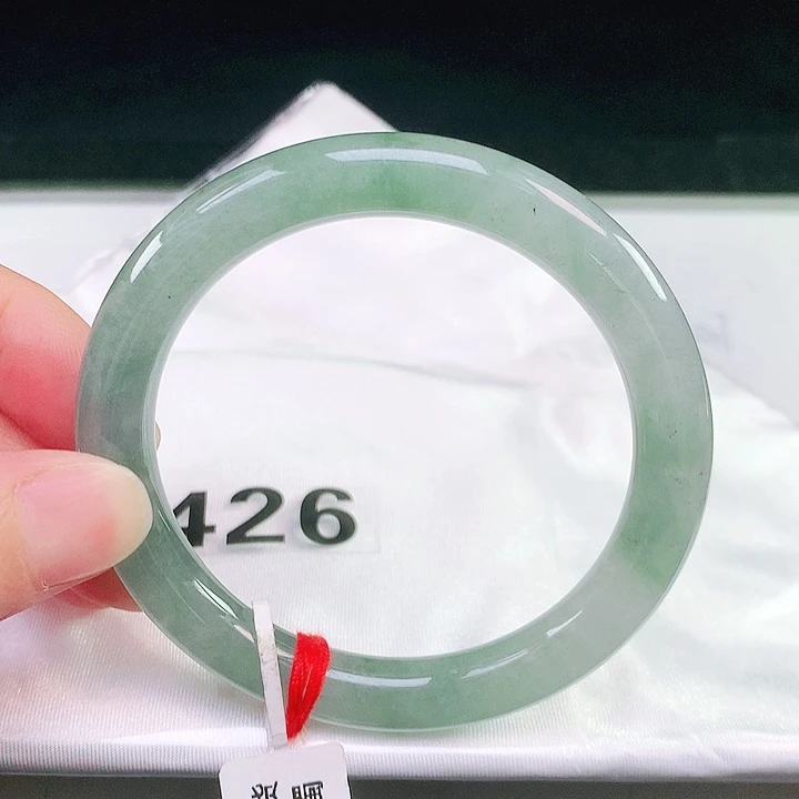 翡翠未镶嵌手镯（圆镯）426