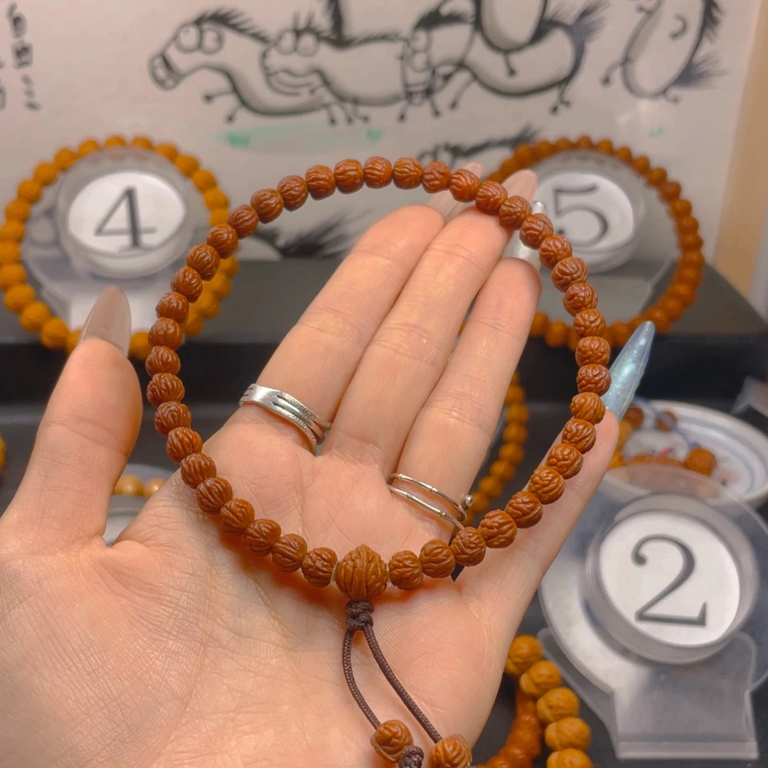 大***龙吊坠桃核0.777777777777