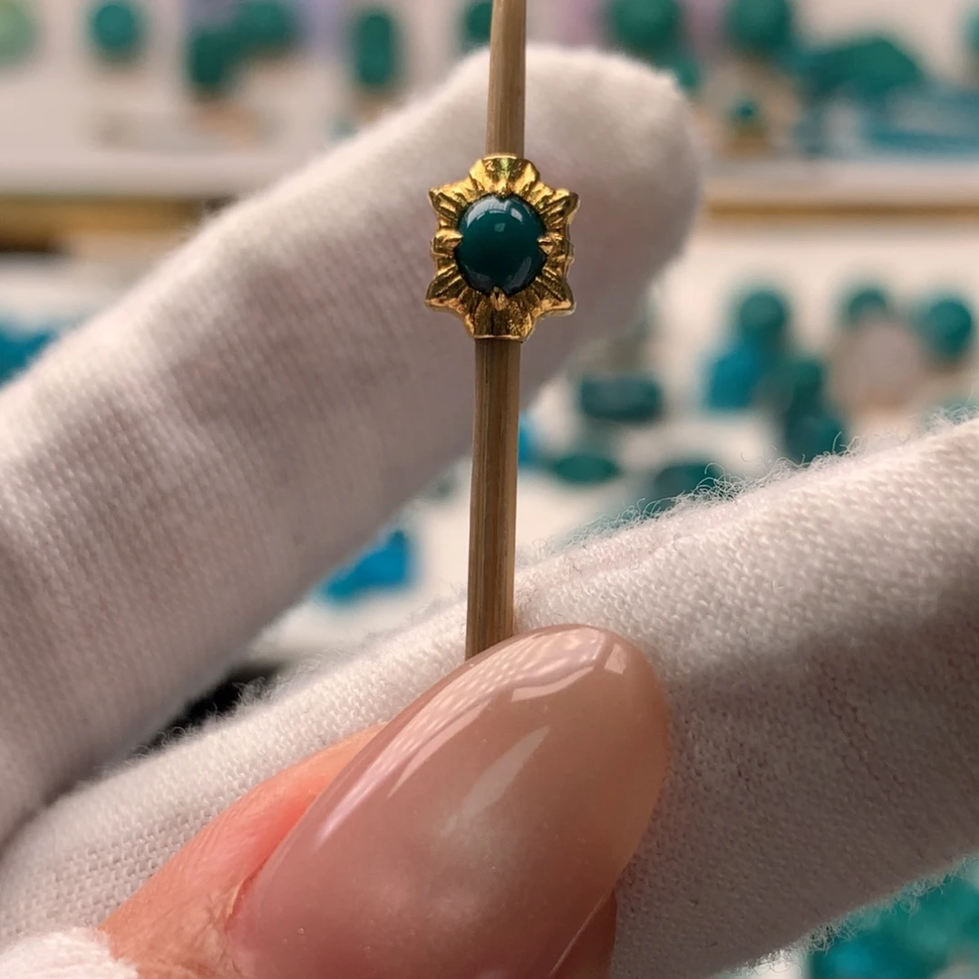 绿松石18K金镶嵌配饰