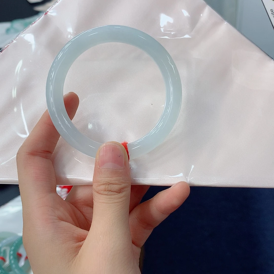 翡翠手镯未镶嵌买断