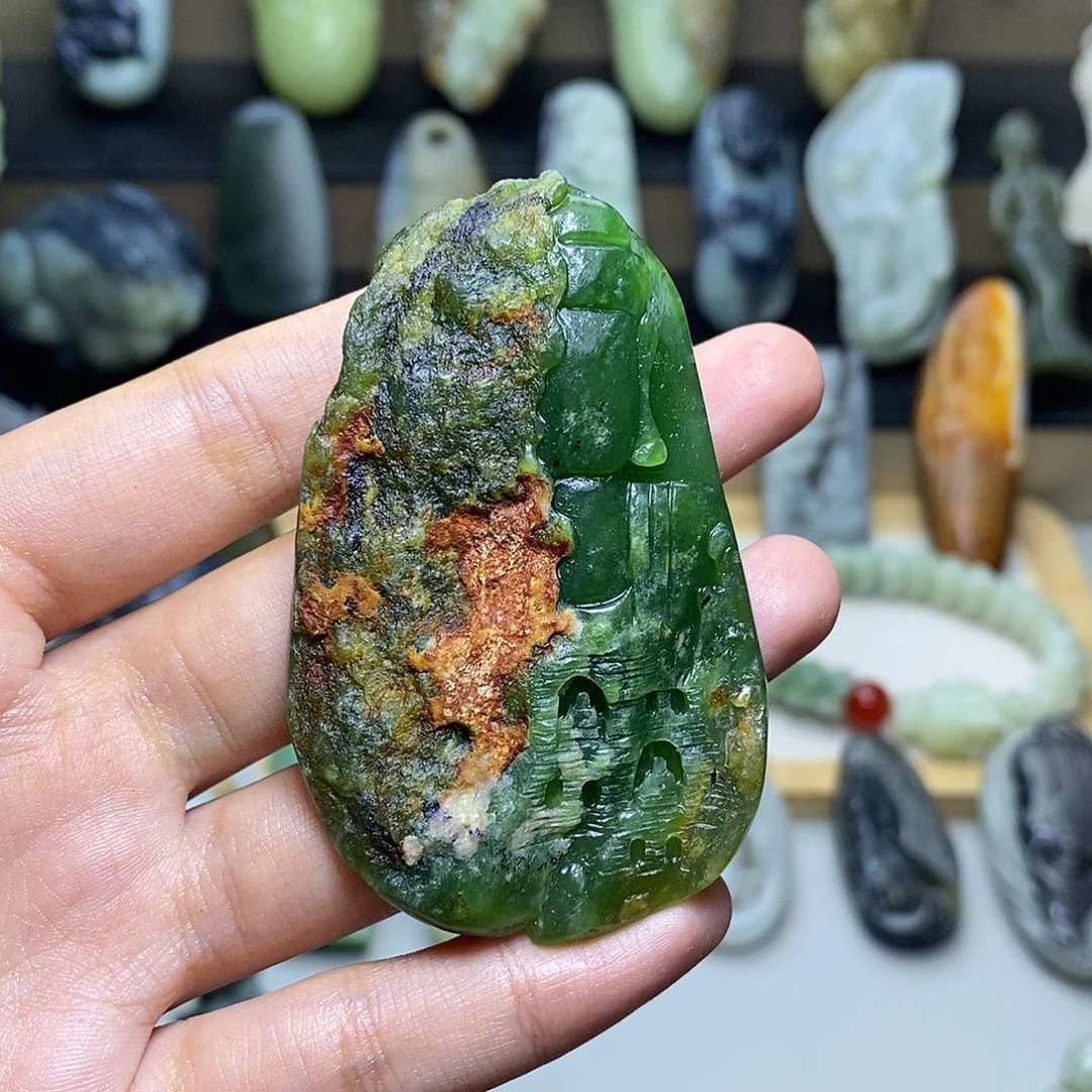 颈饰未镶嵌和田玉酥*