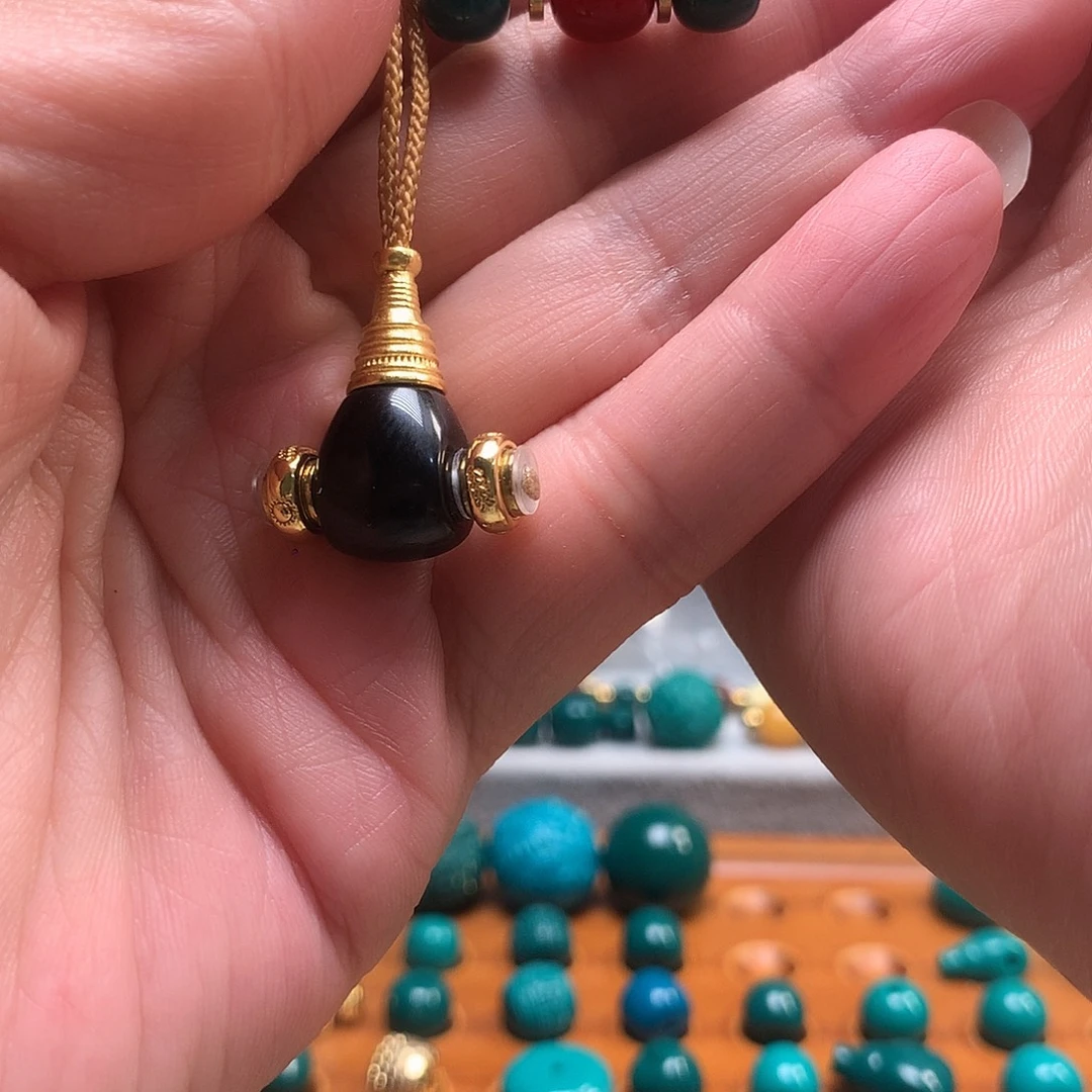 豆***果琉璃/树脂/塑料类地狱色8mm一套