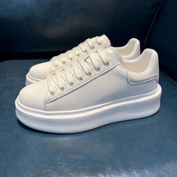 男士小白鞋休闲板鞋极简风白色板鞋男士潮流小白鞋四季夏季春季