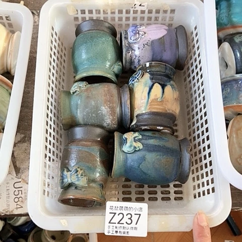 紫砂花盆237微瑕品口径4厘米左右尺寸