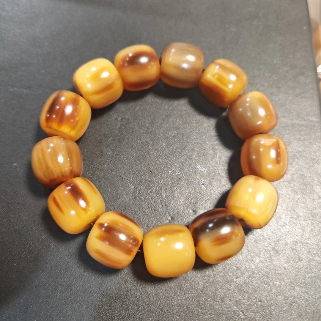 猛犸社尺寸18*18手串F97