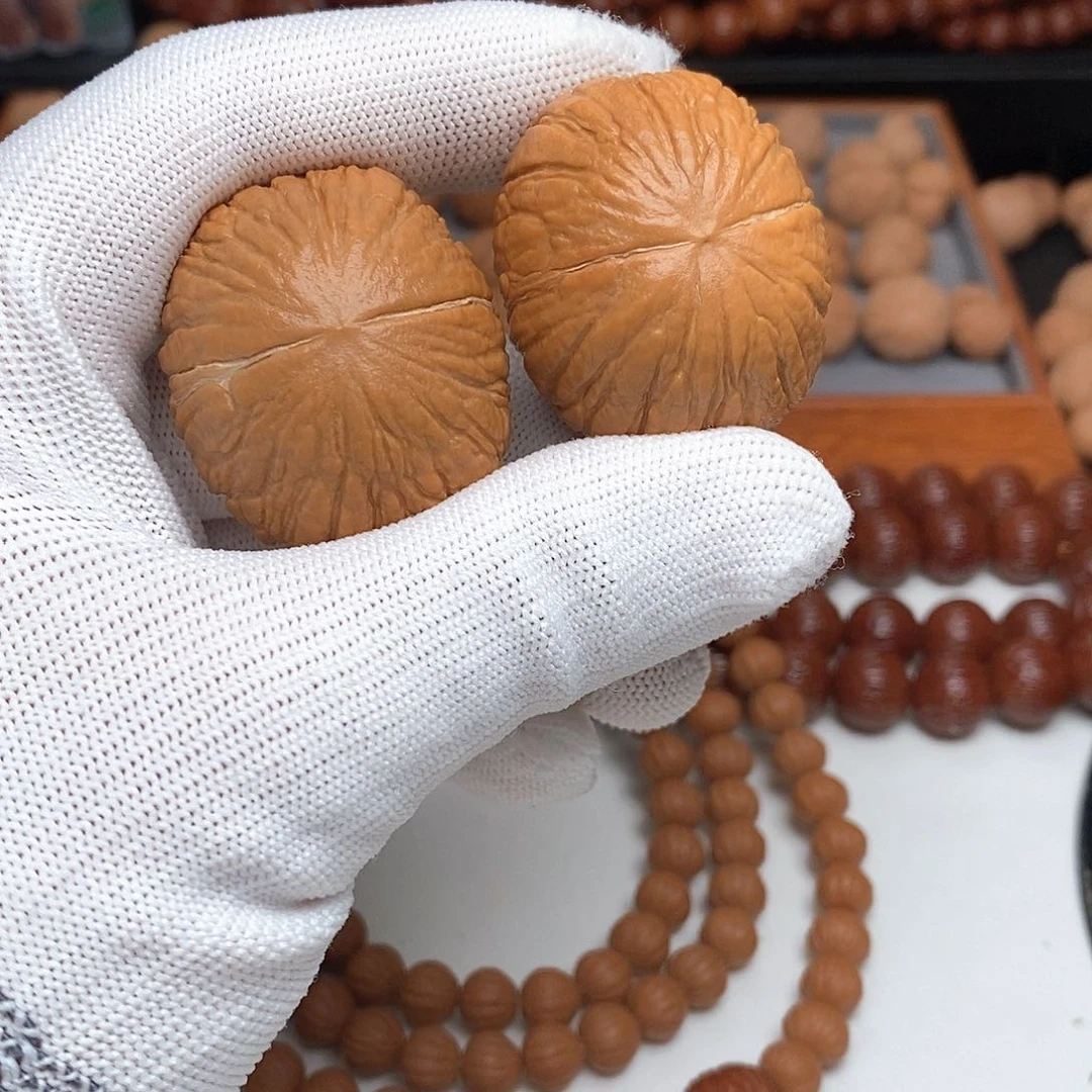 手串猴头核桃帽*?37.8手把件