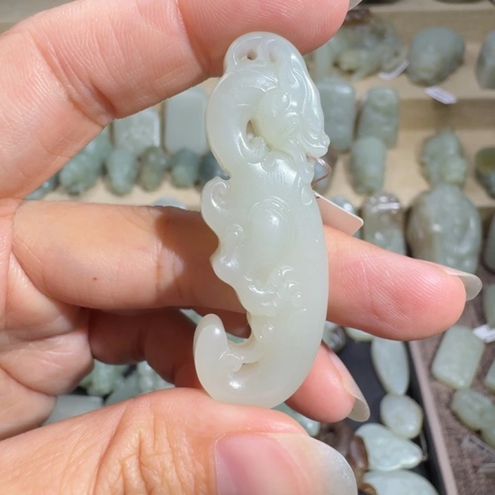 和田玉吊坠(不含链)未镶嵌